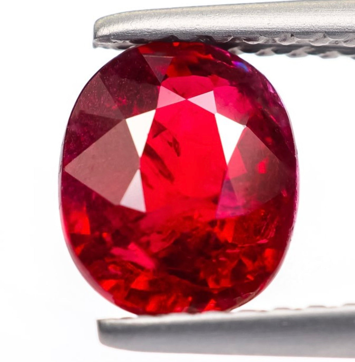 Natural Ruby Oval 1.49 ct – Pigeon Blood, No Heat