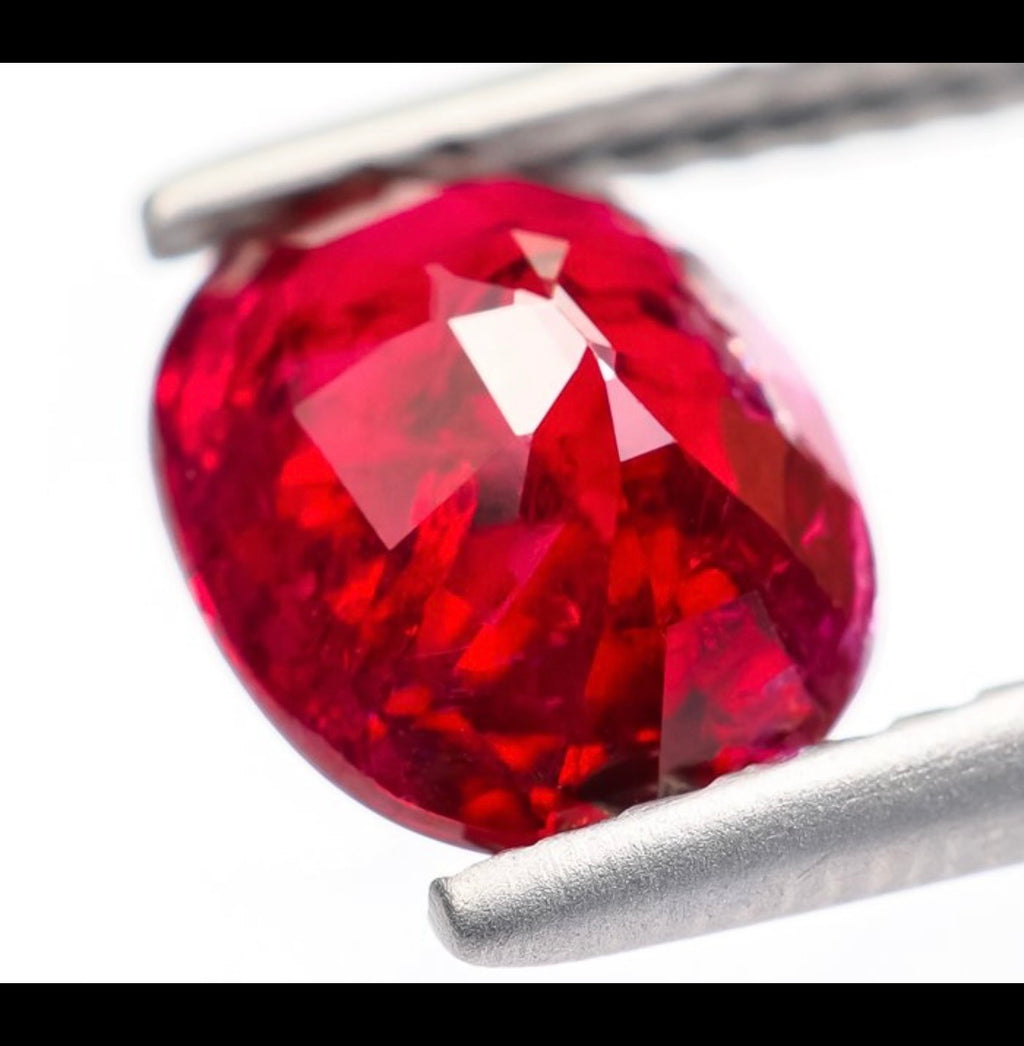 Natural Ruby Oval 1.49 ct – Pigeon Blood, No Heat, photo 4