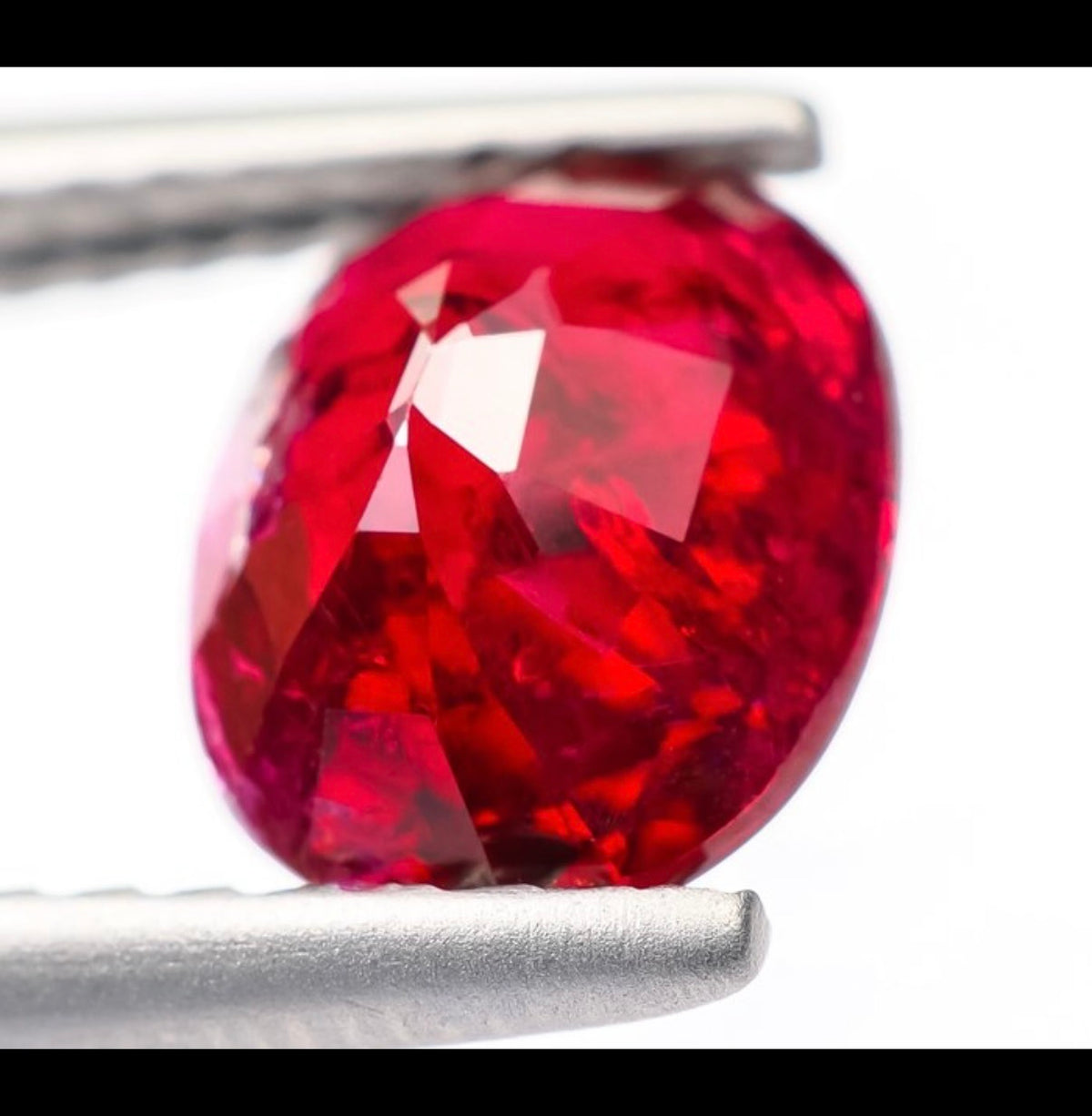 Natural Ruby Oval 1.49 ct – Pigeon Blood, No Heat, photo 3