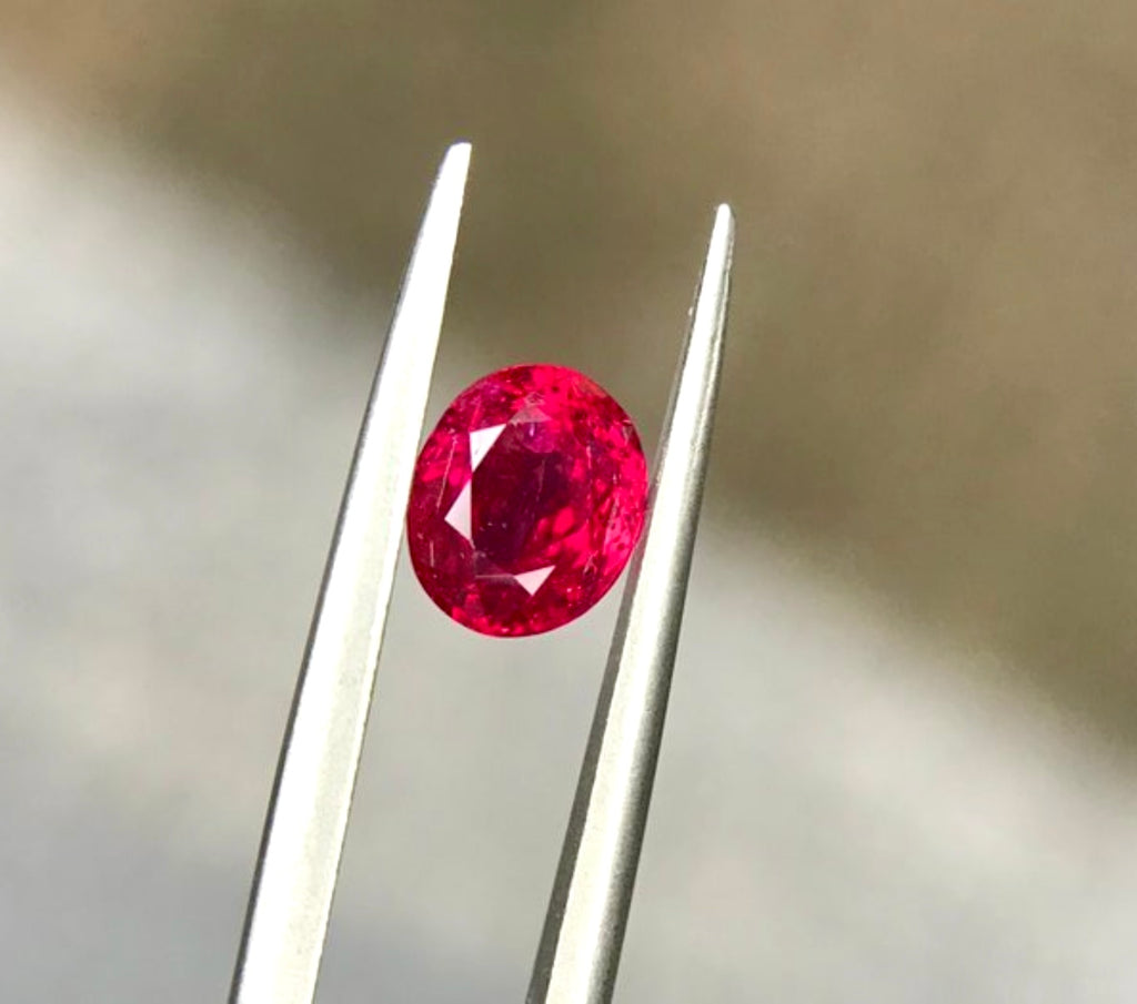 Natural Ruby Oval 1.03 ct – Pigeon's Blood, No Heat