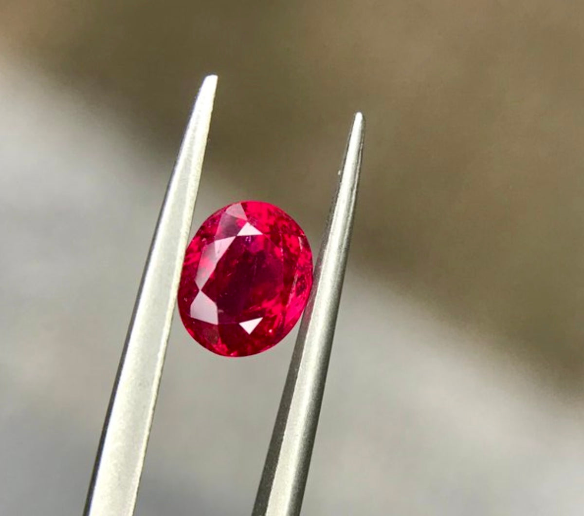 Natural Ruby Oval 1.03 ct – Pigeon's Blood, No Heat, photo 2