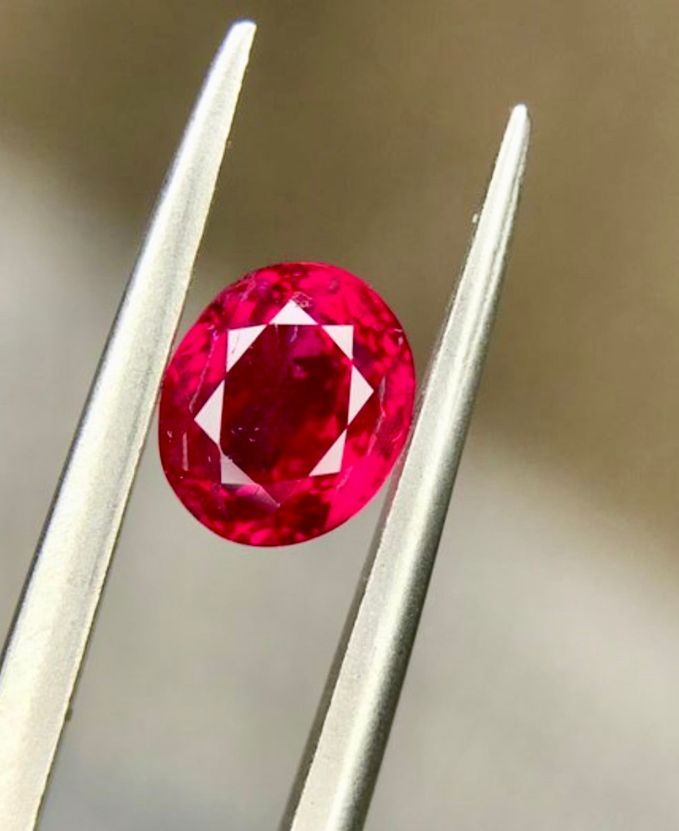 Natural Ruby Oval 1.03 ct – Pigeon's Blood, No Heat, photo 4