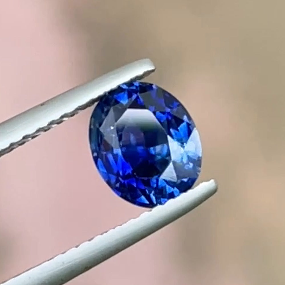 Natural Blue Sapphire Oval 1.63 ct – Royal Blue, No Heat, face-up photo