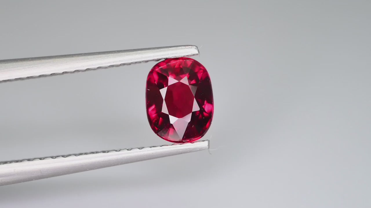 Video of Natural Ruby Cushion 1.12 ct – Pigeon Blood, No Heat