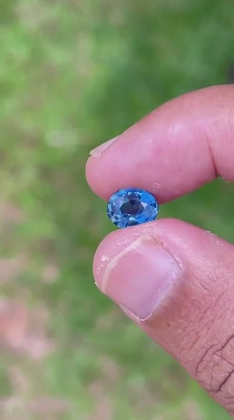 Video of Natural Cobalt Spinel Oval 1.35 ct – Vivid Blue, No Heat