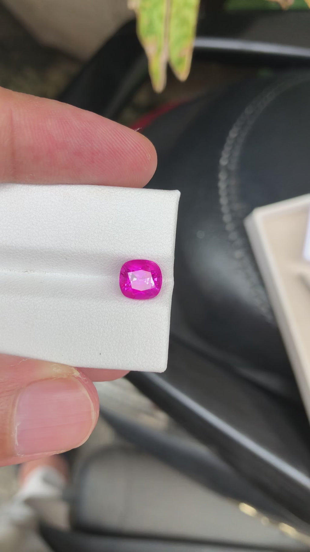 Video of Natural Pink Sapphire Cushion 2.67 ct – Exceptional Hot Pink, No Heat (2)