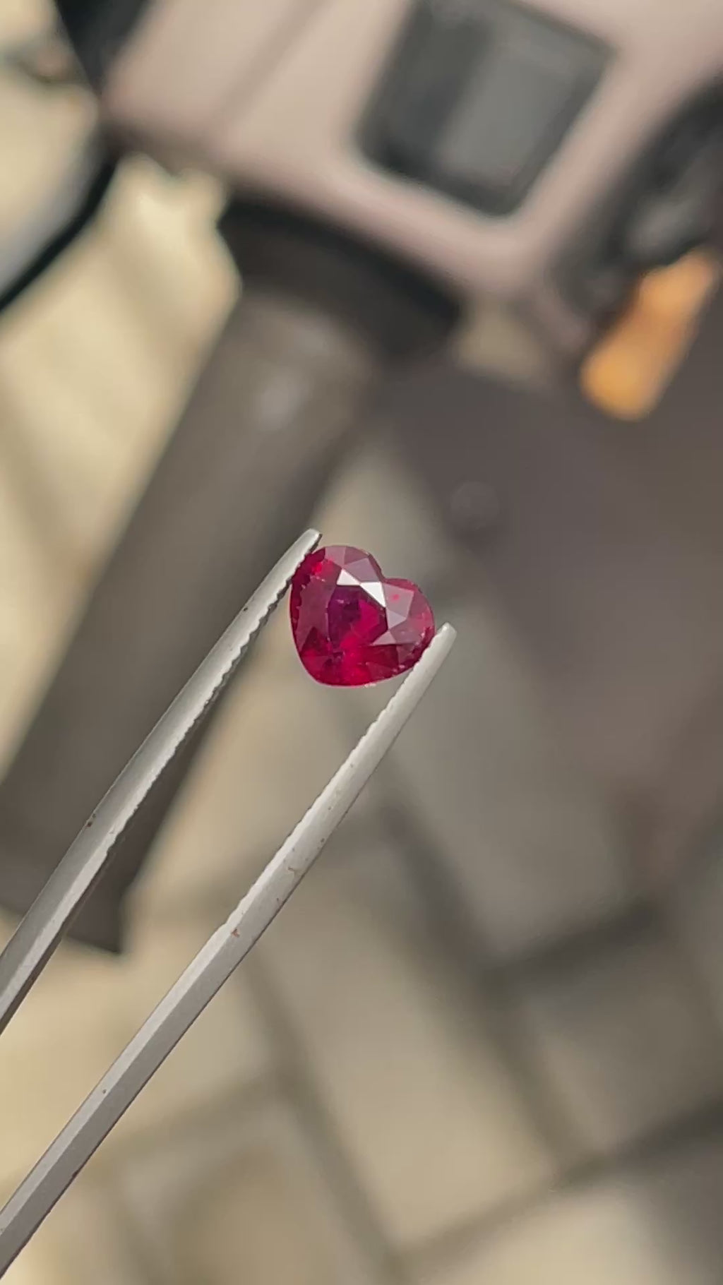 Video of Natural Ruby Heart 2.03 ct – Pigeon's Blood, No Heat