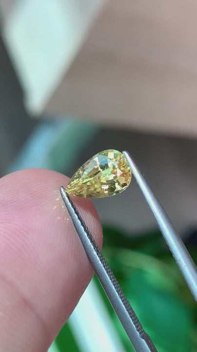Video of Natural Yellow Sapphire Pear 1.37 ct – Yellow, No Heat